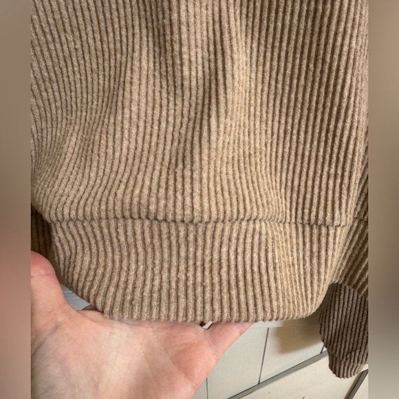 NWOT ALO Yoga Muse Hoodie Gravel Heather Size Medium - Picture 6 of 8